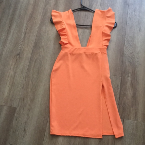 PrettyLittleThing Dresses & Skirts - Pretty little thing mini dress small